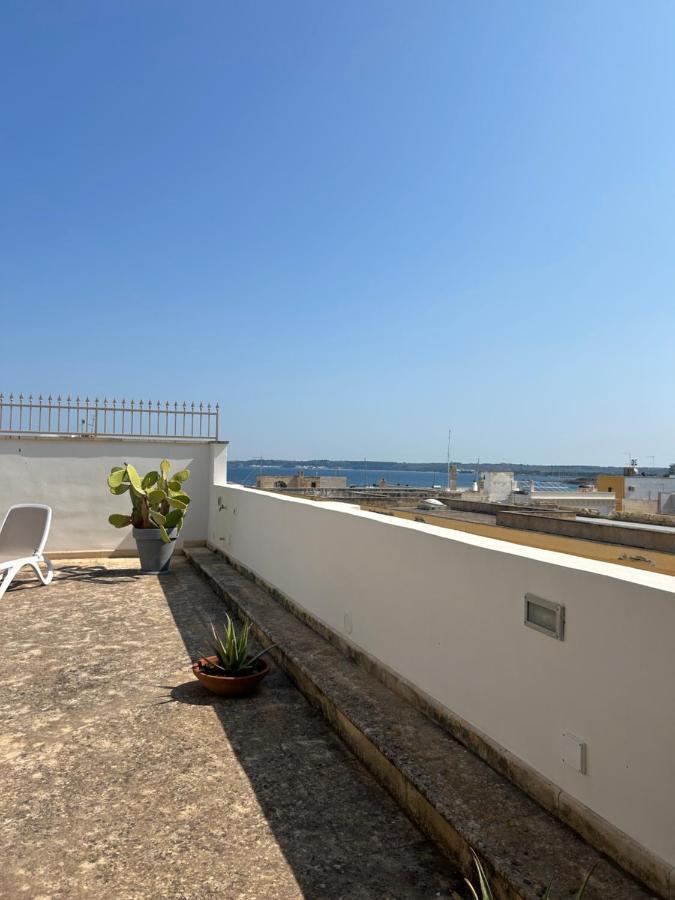 Palazzo Angelelli Bed & Breakfast Gallipoli Bagian luar foto