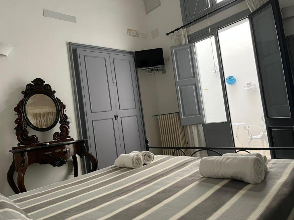 Palazzo Angelelli Bed & Breakfast Gallipoli Bagian luar foto
