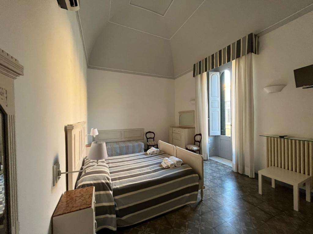 Palazzo Angelelli Bed & Breakfast Gallipoli Bagian luar foto
