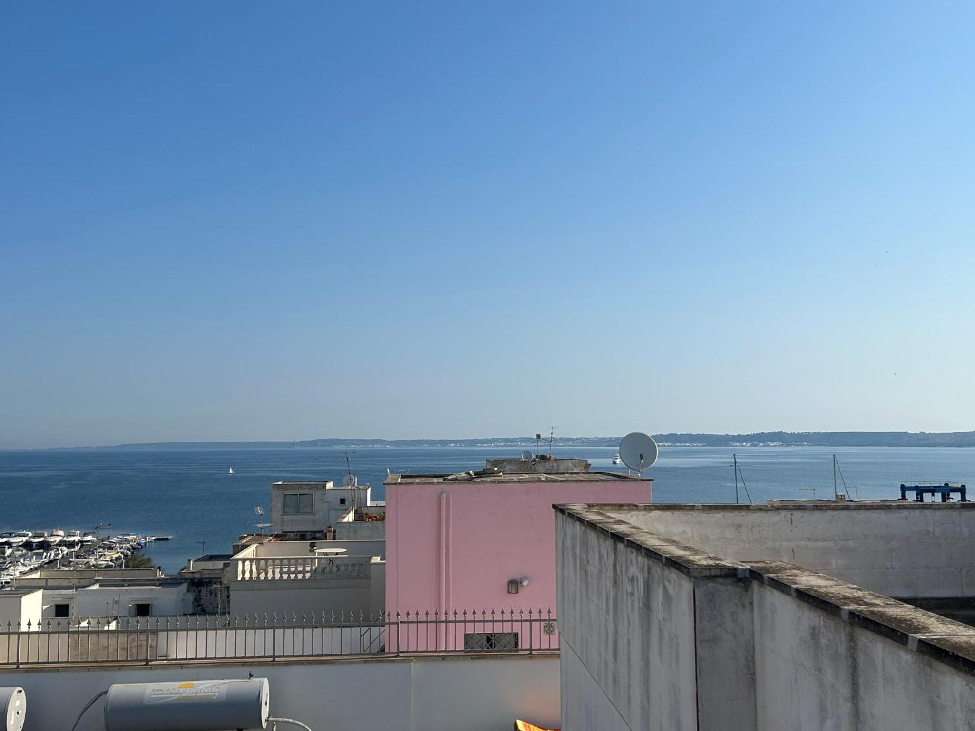 Palazzo Angelelli Bed & Breakfast Gallipoli Bagian luar foto