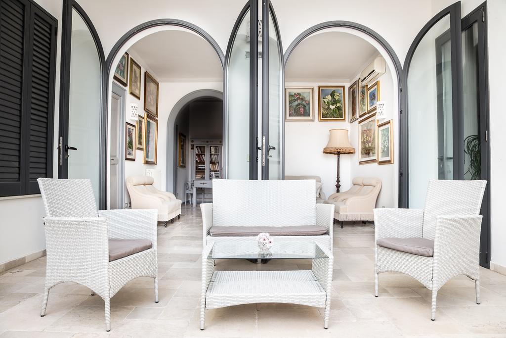Palazzo Angelelli Bed & Breakfast Gallipoli Bagian luar foto