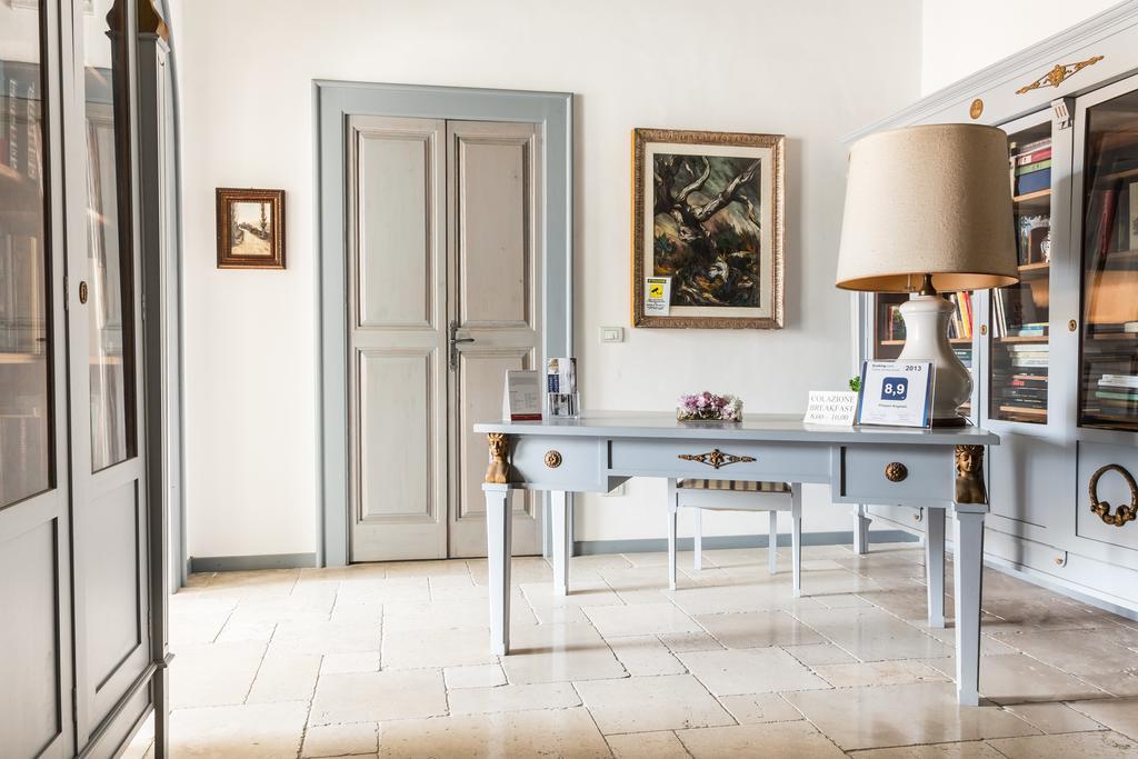 Palazzo Angelelli Bed & Breakfast Gallipoli Bagian luar foto