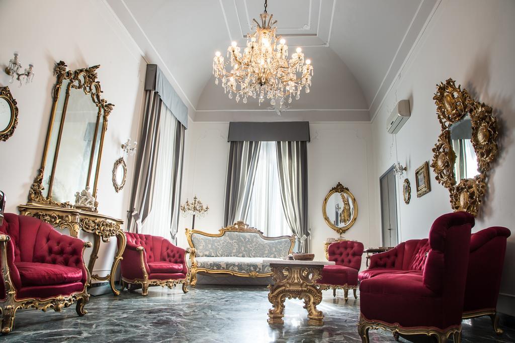 Palazzo Angelelli Bed & Breakfast Gallipoli Bagian luar foto