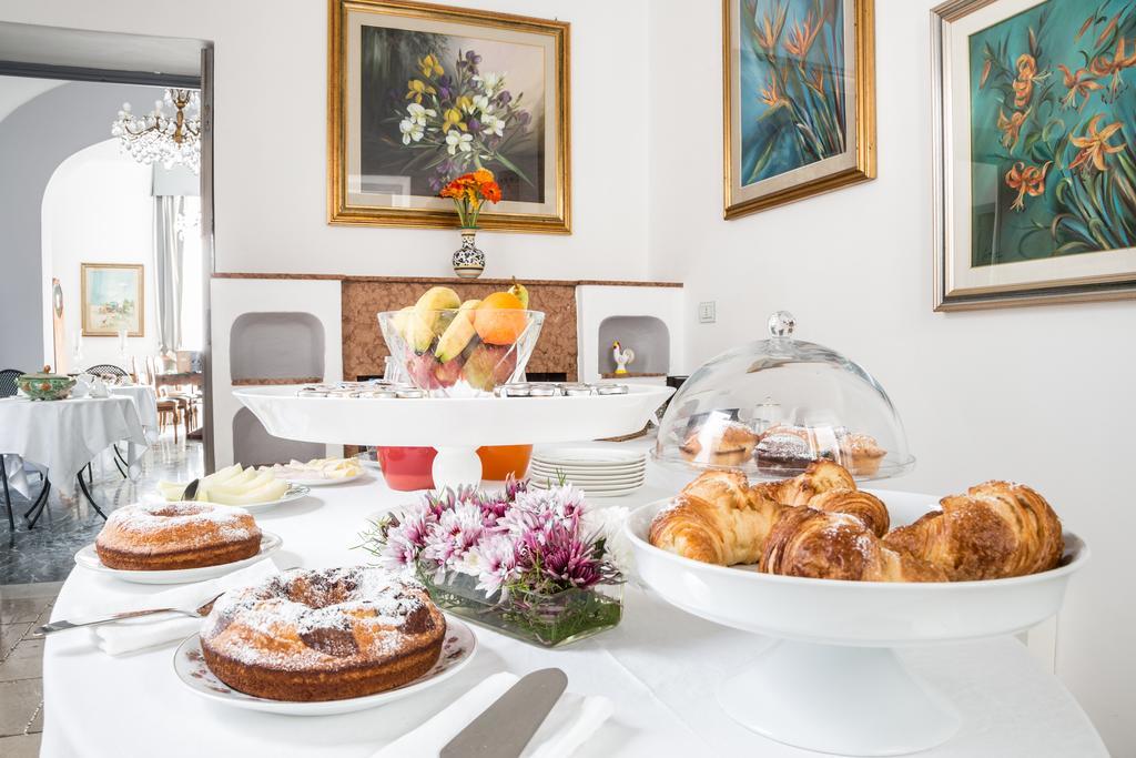 Palazzo Angelelli Bed & Breakfast Gallipoli Bagian luar foto
